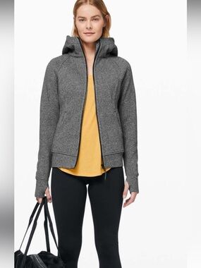 Lululemon Scuba Hoodie
*Light Cotton Fleece
Heathered Speckled Black